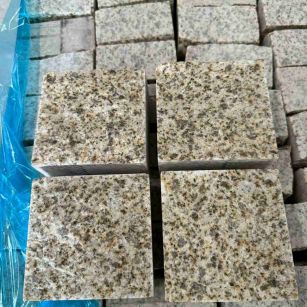 景德镇 黄金麻花岗岩自然面小方块，弹石，马蹄石等