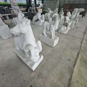 景德镇 芝麻白花岗岩造型立体雕刻——十二生肖