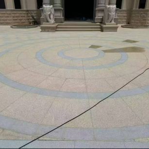 景德镇 黄金麻芝麻灰花岗岩石材地铺拼接效果