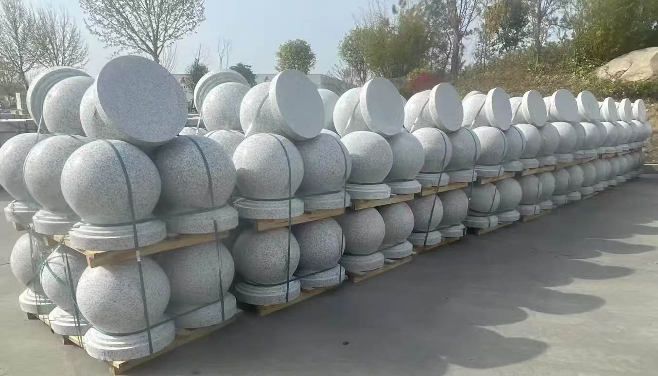 景德镇 白麻花岗岩石材圆球，石球，挡车球，隔离球，景观石球，风水球等