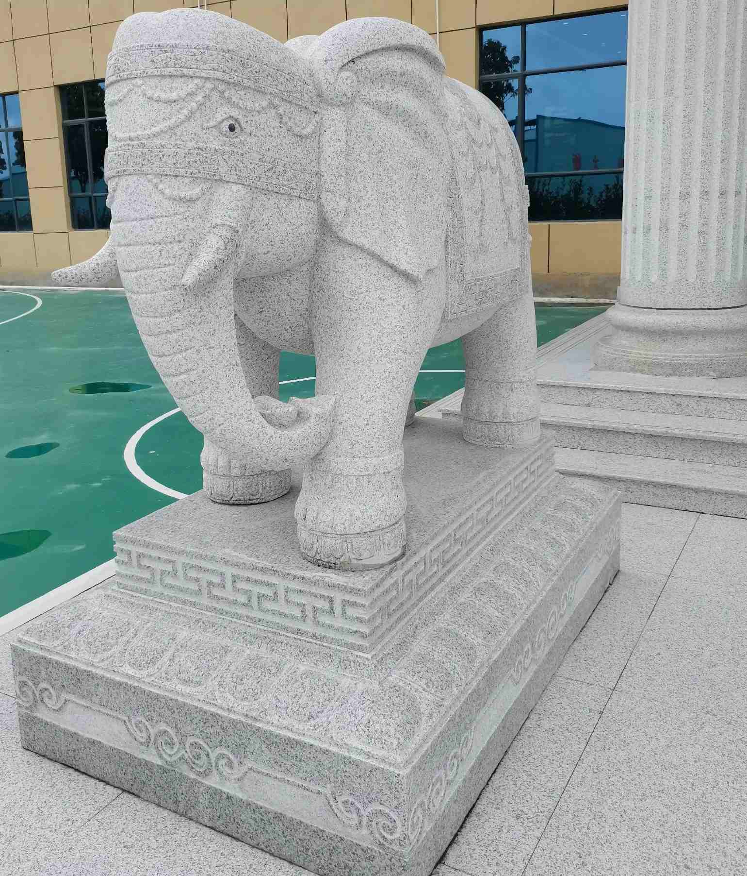 景德镇 白麻花岗岩动物异形石雕-大象