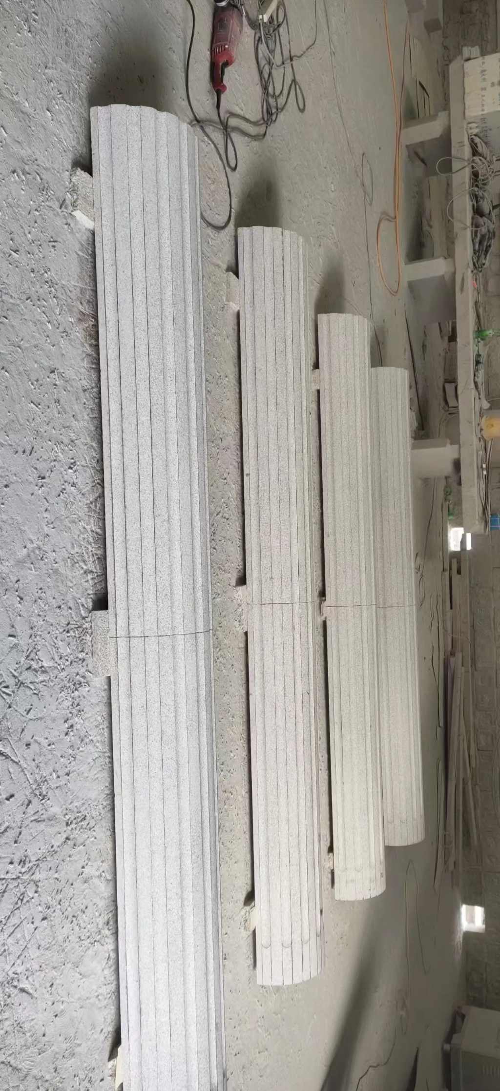 景德镇 花岗岩厂家带你看白麻花岗岩门楼大柱柱皮