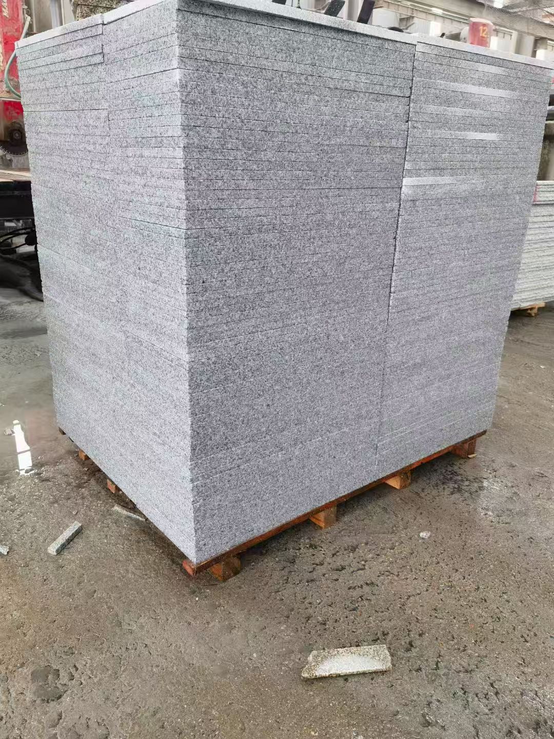 景德镇 芝麻白火烧面1.8厚300*600地铺石，尺寸标准，厚薄均匀