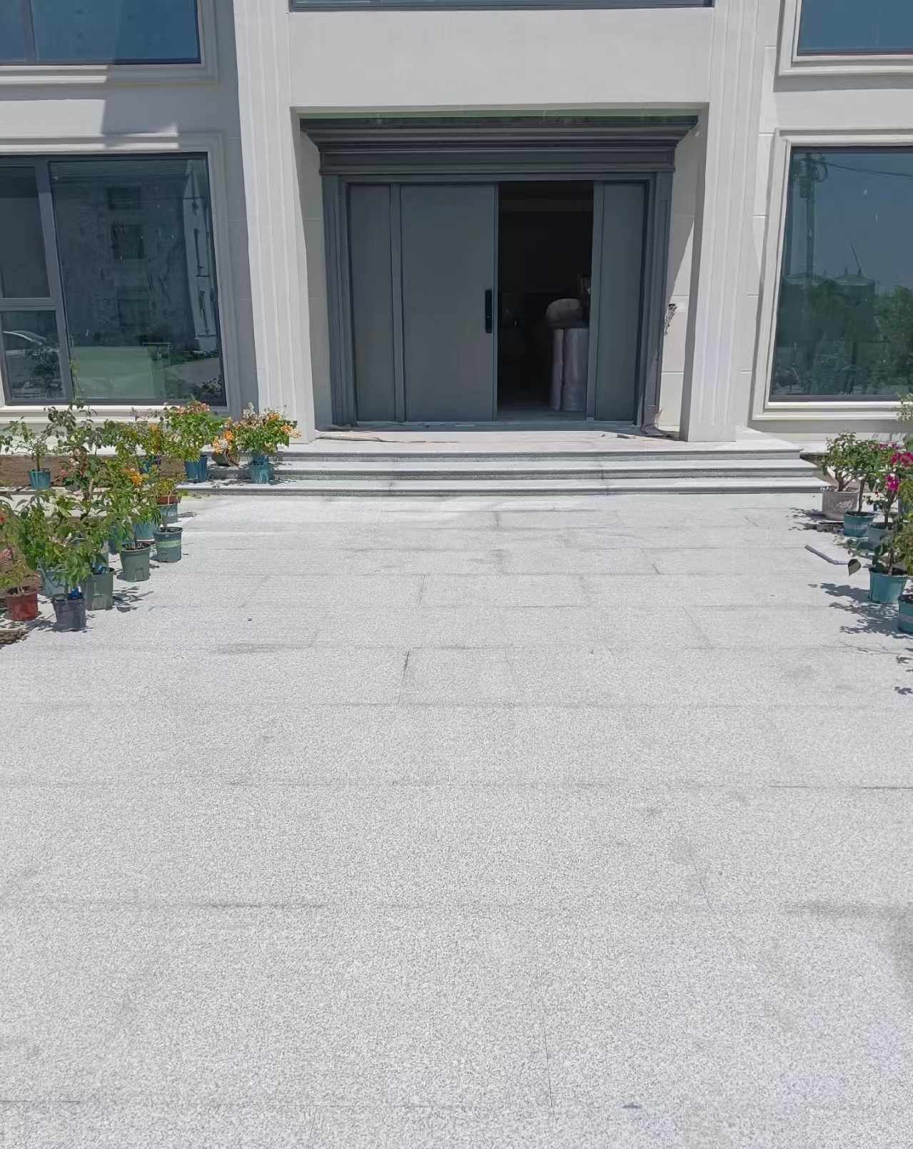 景德镇 芝麻白花岗岩地铺石地面铺装