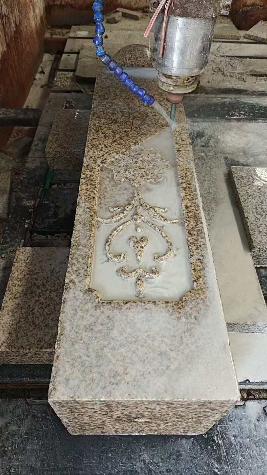 景德镇 黄金麻花岗岩异形加工雕刻栏杆大柱