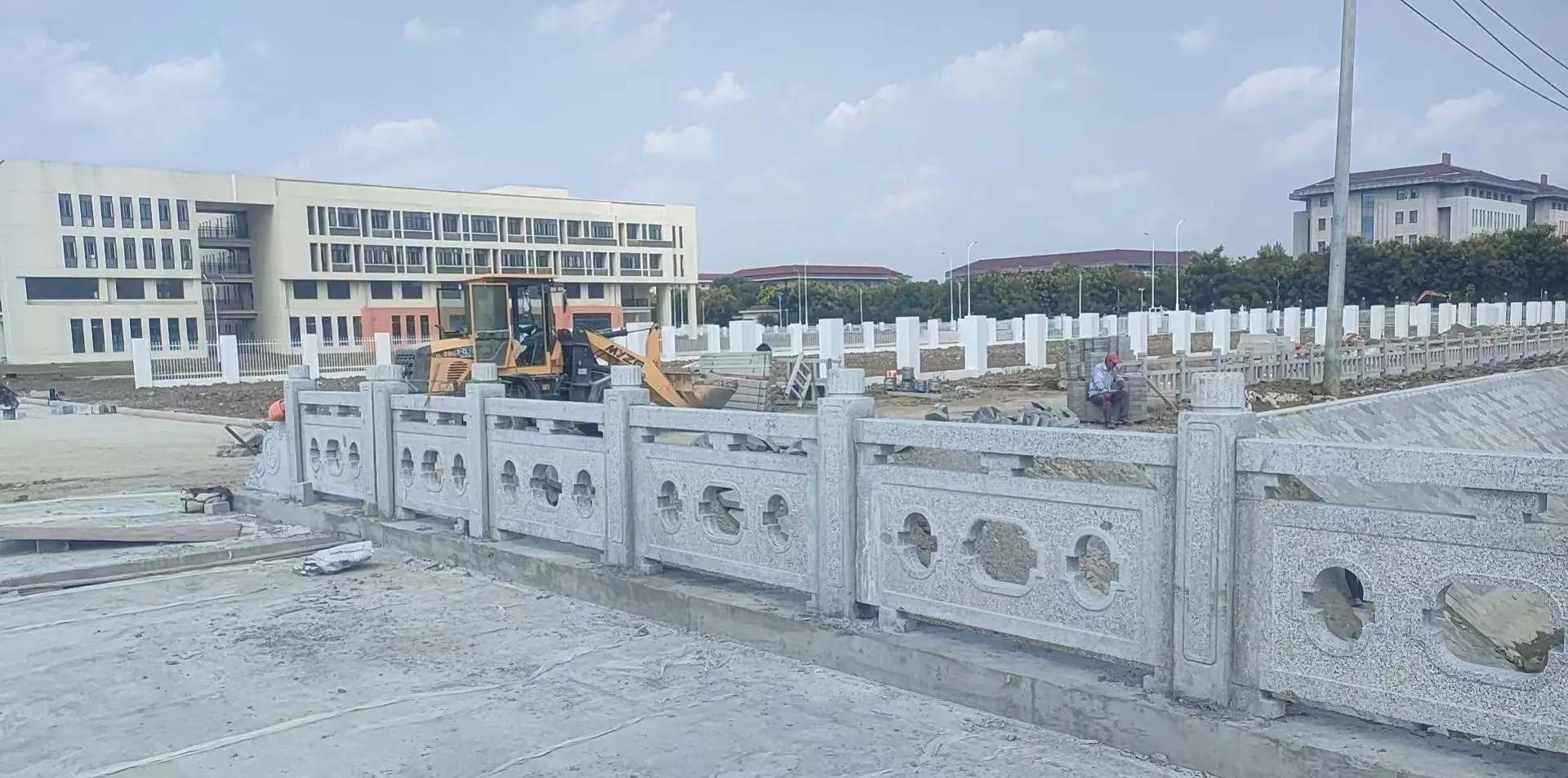 景德镇 白麻花岗岩荔枝面河道栏杆